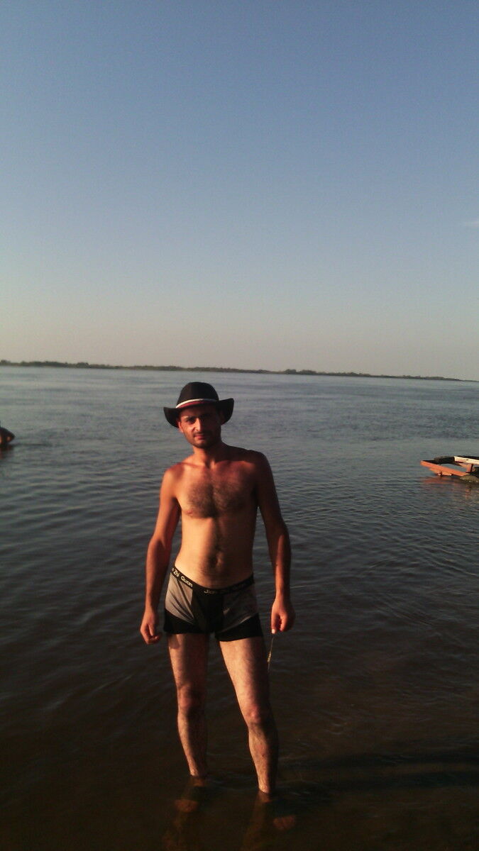  ,   ARTUR, 35 ,     , c 