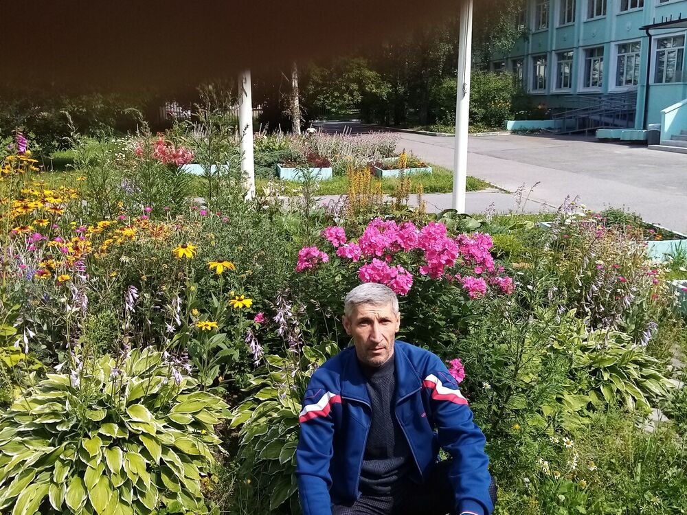  ,   Ruslan, 54 ,   ,   , c 