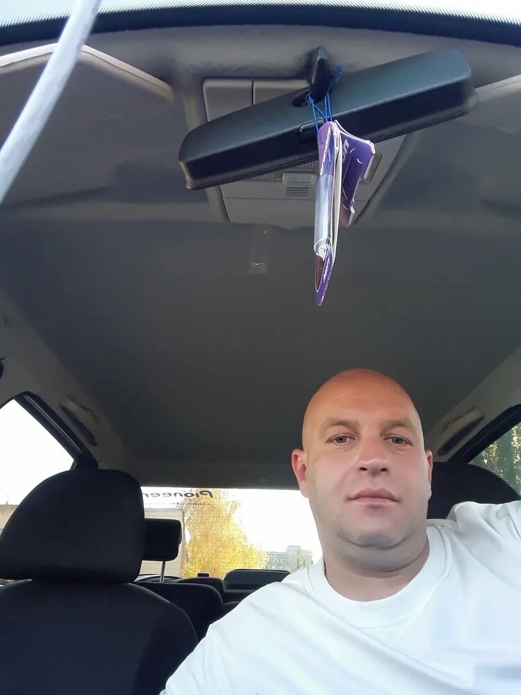  48702124  , 36 ,    