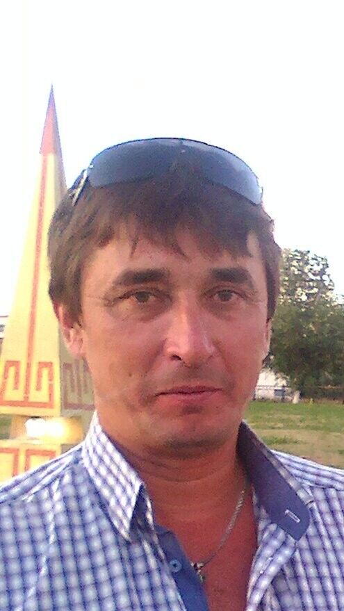  14007054  Sergei, 54 ,    