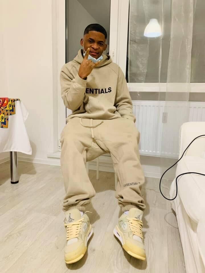  ,   Gerald, 24 ,   ,   