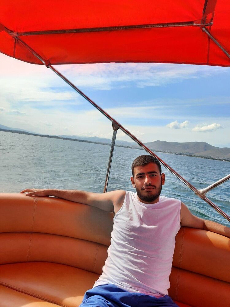 ,   Vanik, 27 ,   ,   