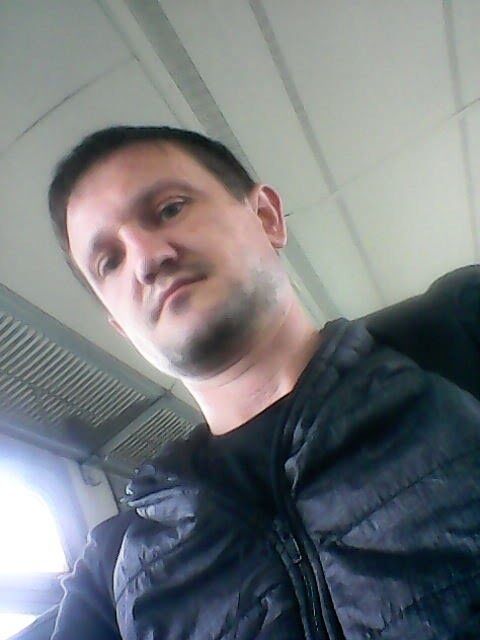  23638994  Sergei, 40 ,    