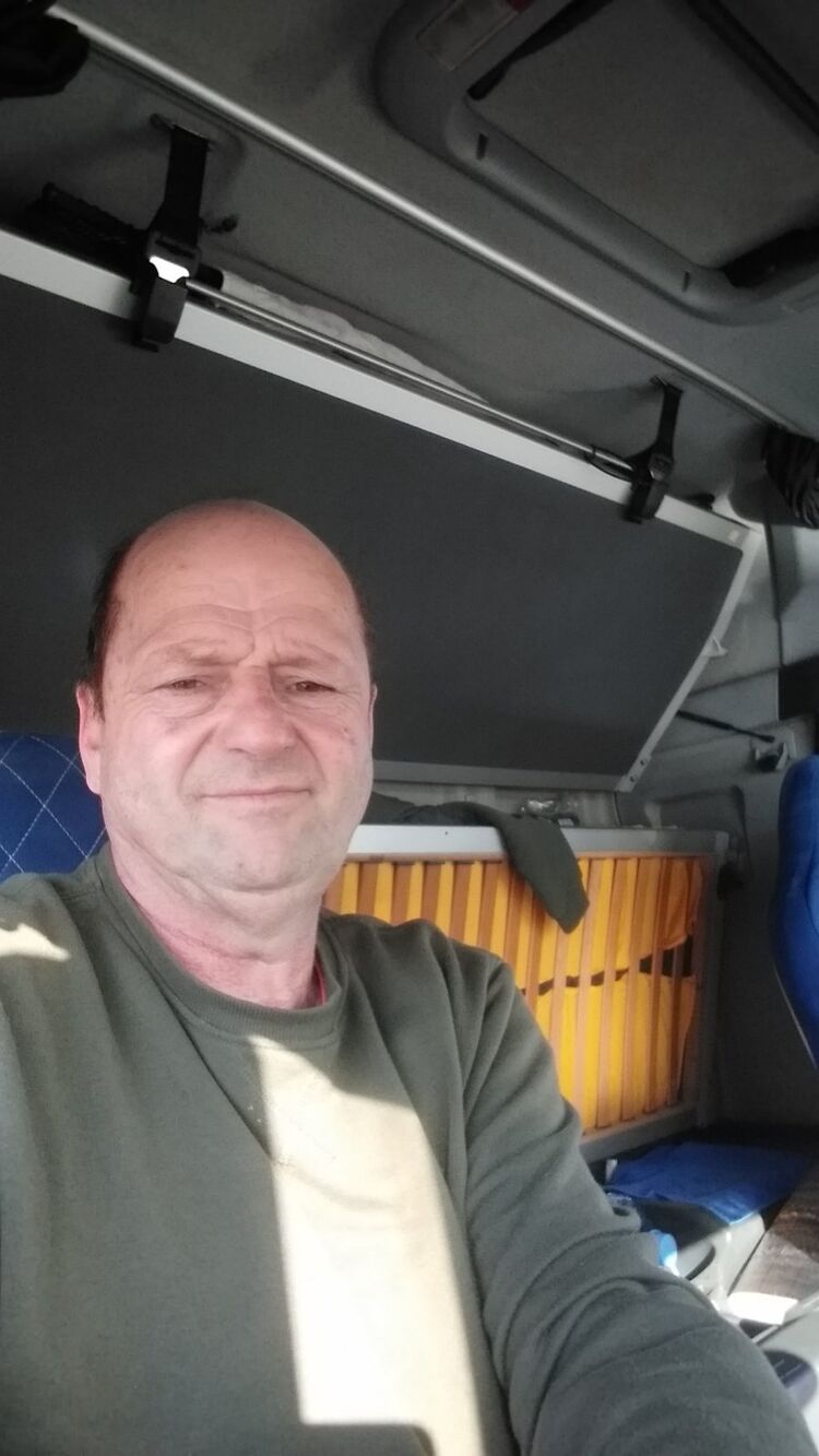  41350604  Slobodan, 55 ,    Uzice