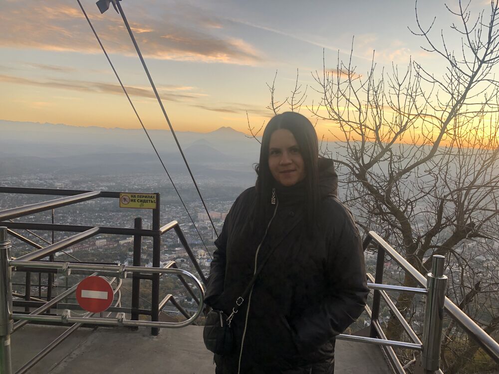  ,   Olga, 42 ,   c , 