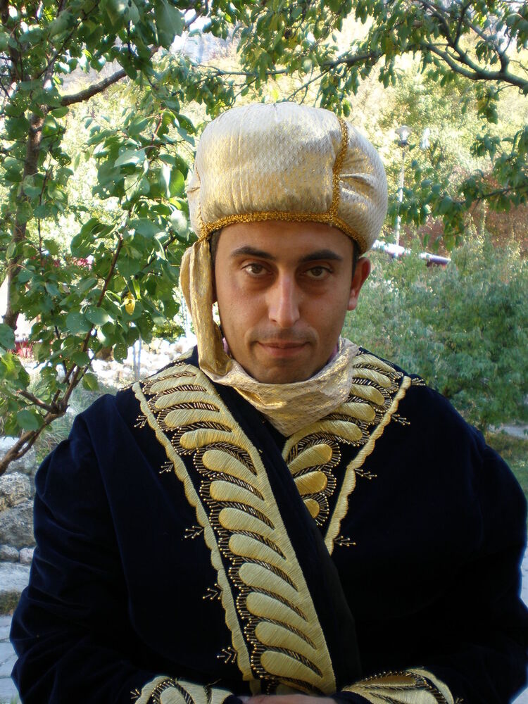 ���������� �����������, ���� ������� Osama, 44 ����, ������������ ��� ����� � ���������, c�������� ���������