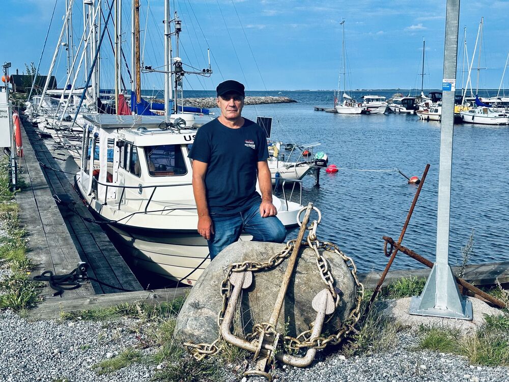  53615964  Aleksandr K, 64 ,    