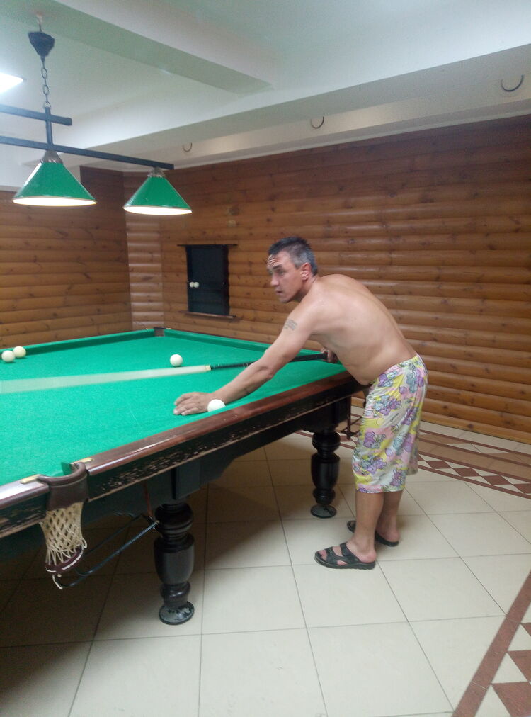  ,   Aleks, 45 ,   ,   