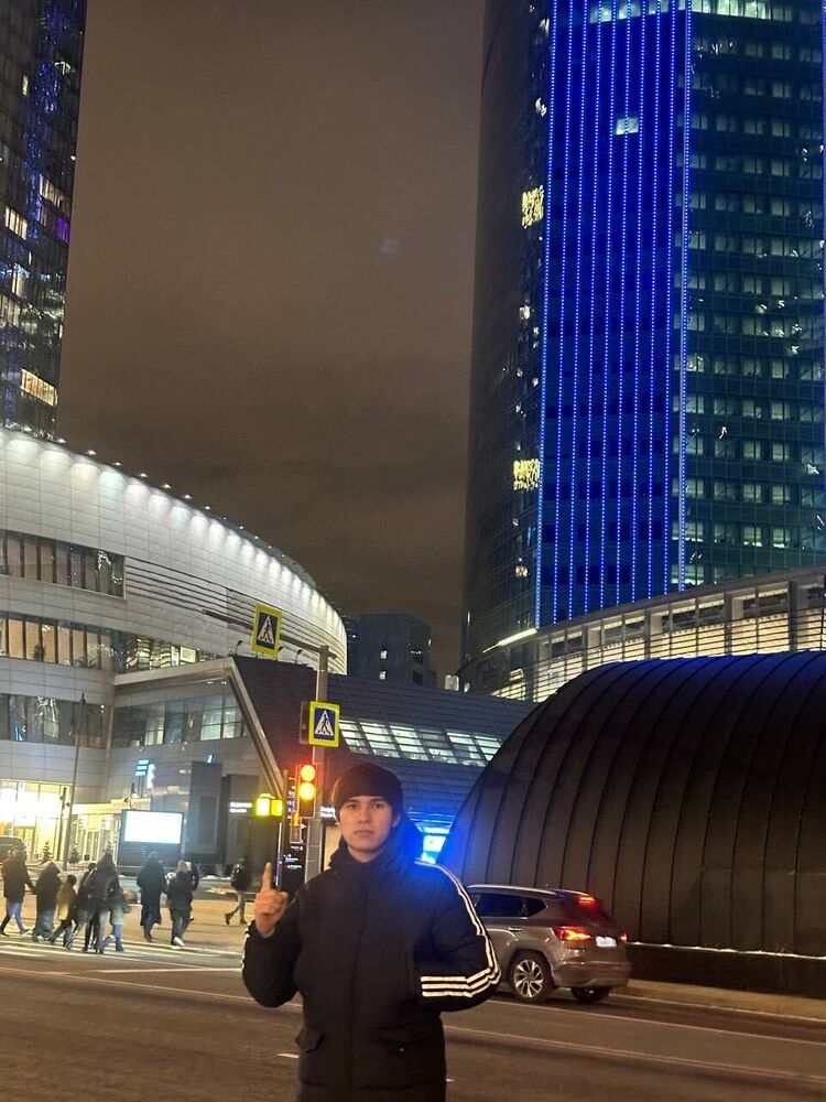  43464554  Ixtiyor, 25 ,    