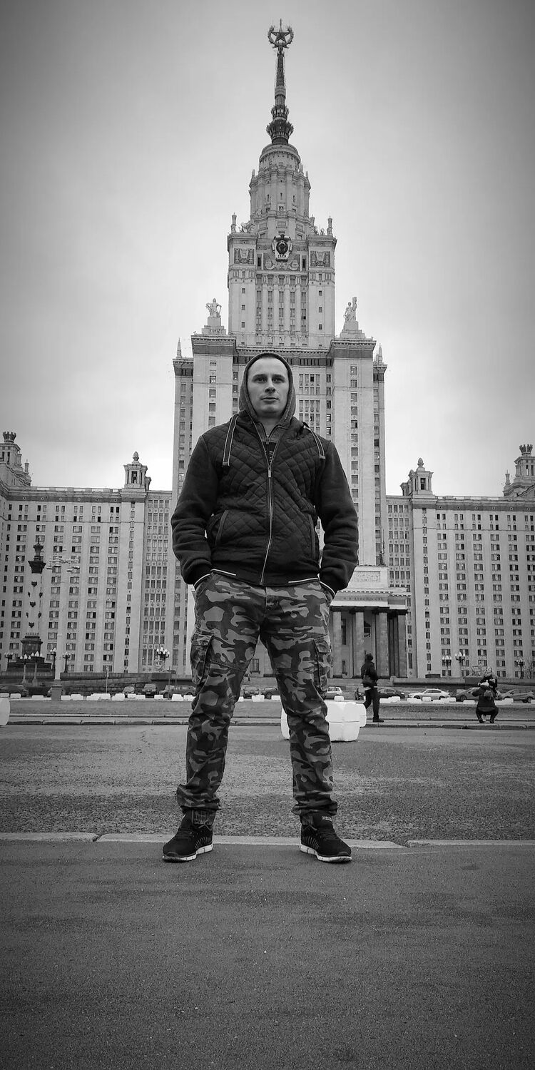  31602954  Anatoly, 36 ,    