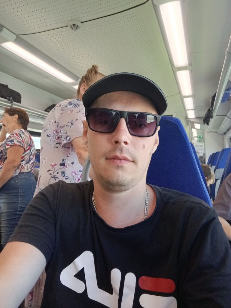  52878434  , 39 ,    