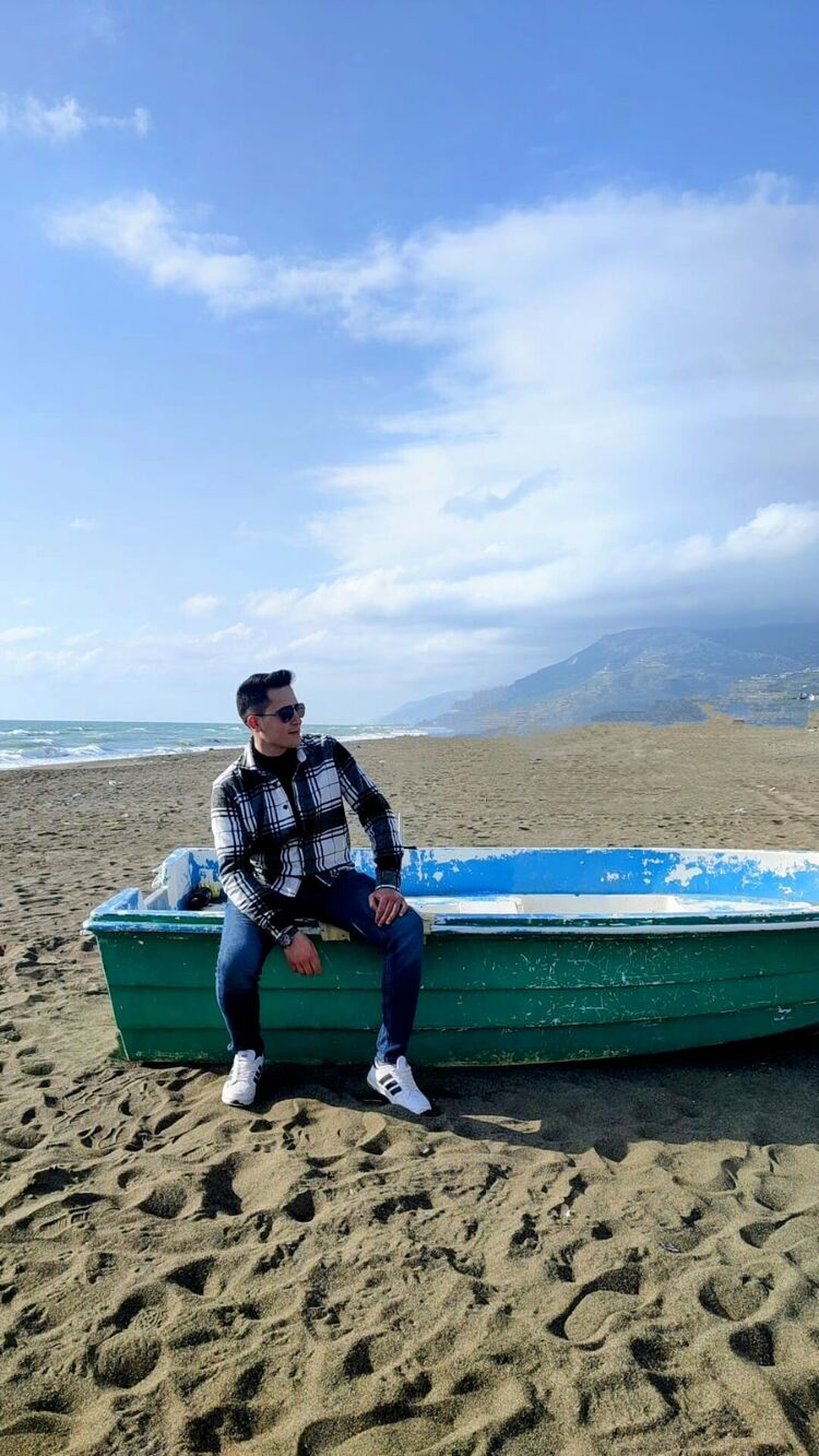  ,   Fatih, 28 ,   ,   , c , 