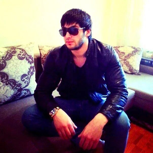  43746384  Ruslan, 46 ,    