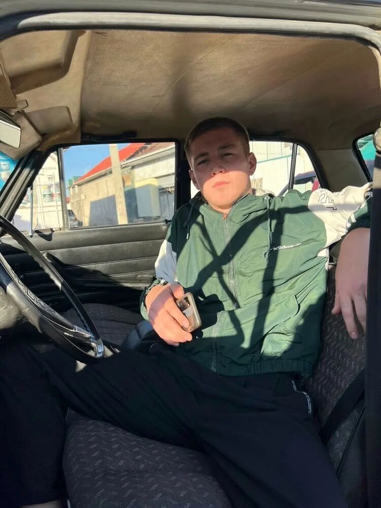  51056454  Ibragim, 22 ,    