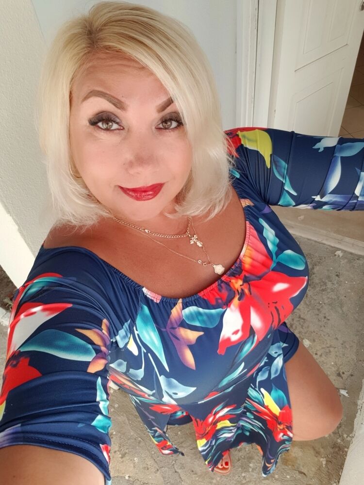  23199404  Marina, 54 ,    