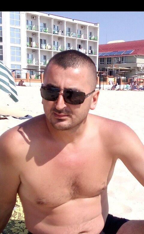  8090274  Valentin, 38 ,    