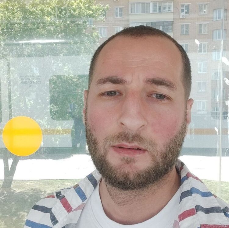  51978884  , 33 ,    
