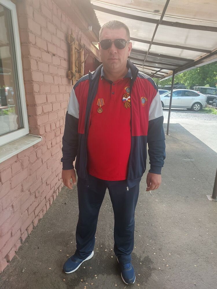  45224674  Alan, 41 ,    