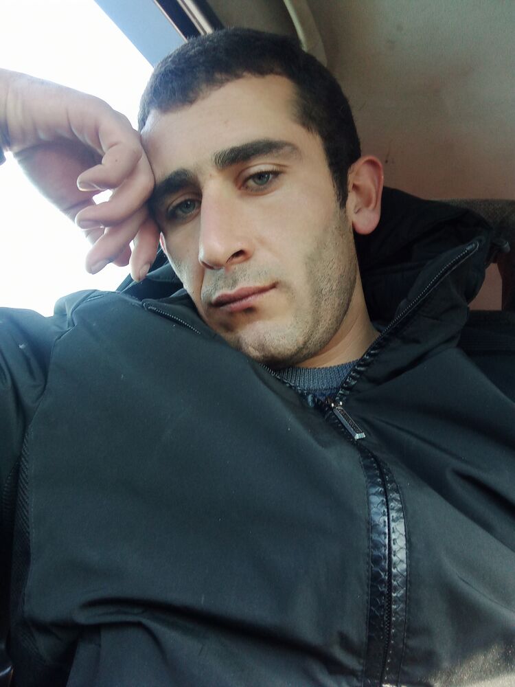  ,   Hrant, 35 ,   ,   