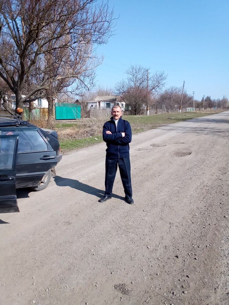  42306744  , 57 ,    