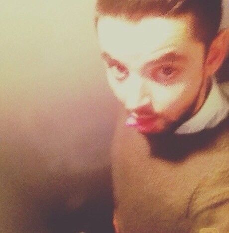  5798244  Mert, 32 ,    