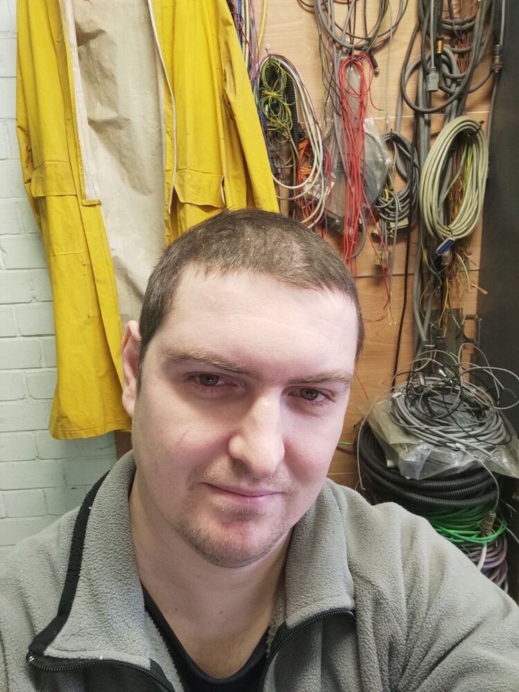 25726654  , 37 ,    