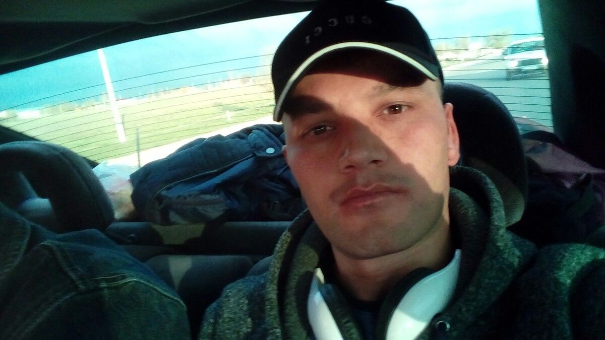  15659694  Anvar, 37 ,    
