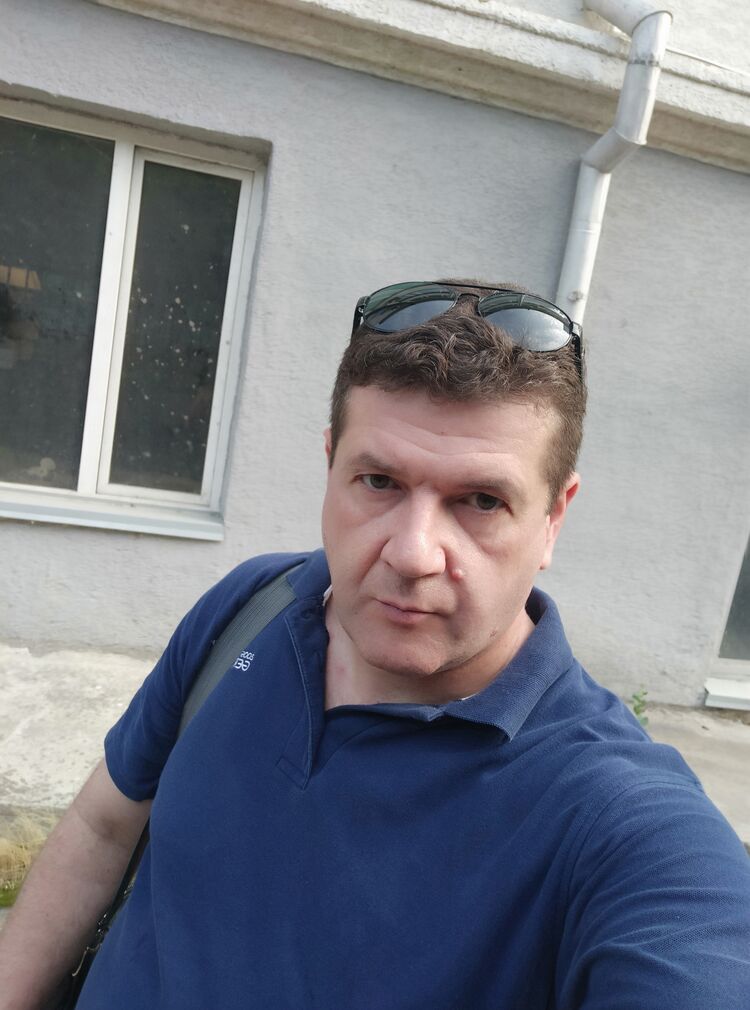  24403014  Igor, 47 ,    