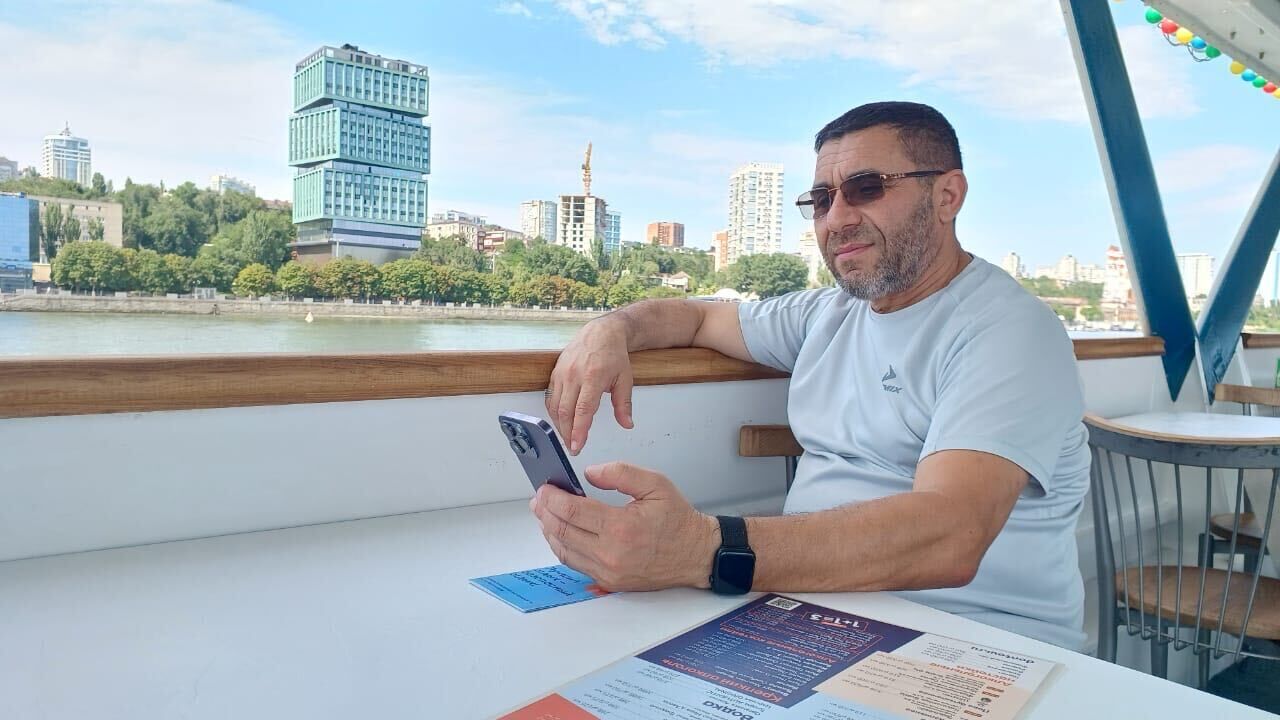  44995914  Yashar, 46 ,    