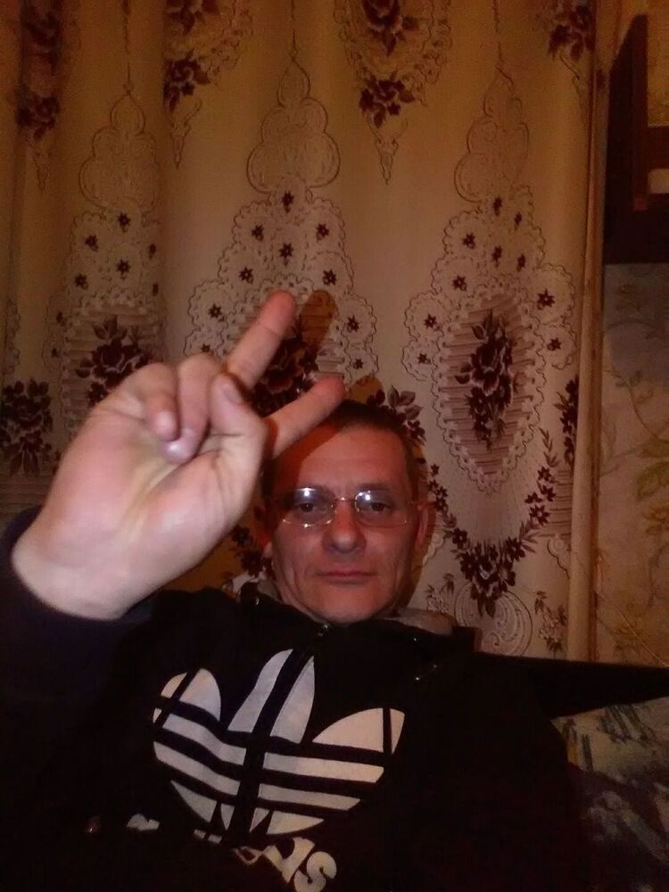  52591084  , 40 ,    -