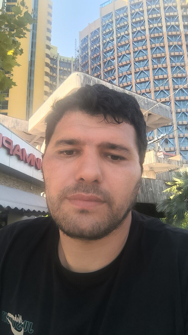  ,   Elvin, 34 ,   ,   