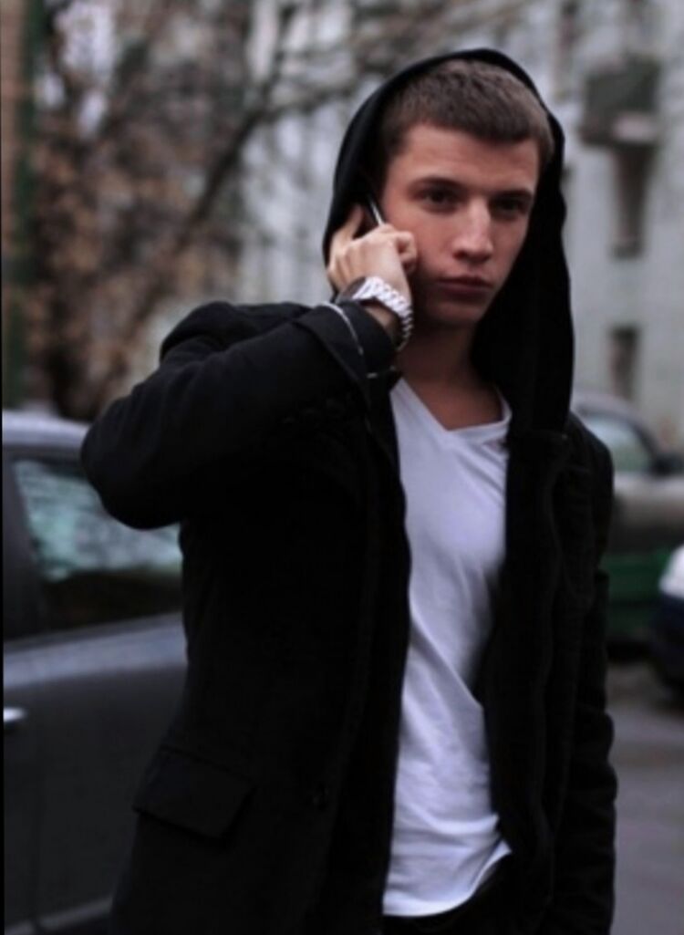  43226354  Maxim, 33 ,     