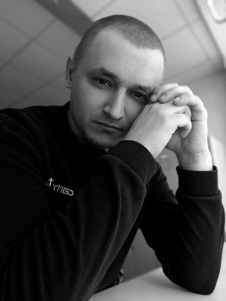  ,   Vitaliy, 32 ,   , 