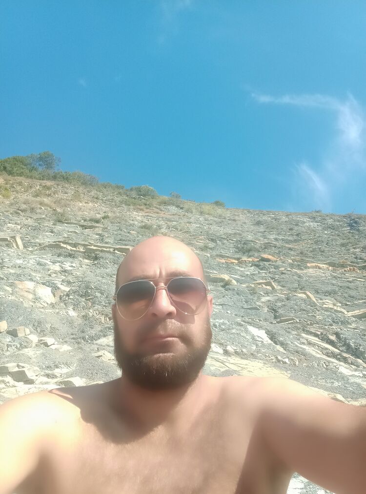  44268774  , 33 ,    