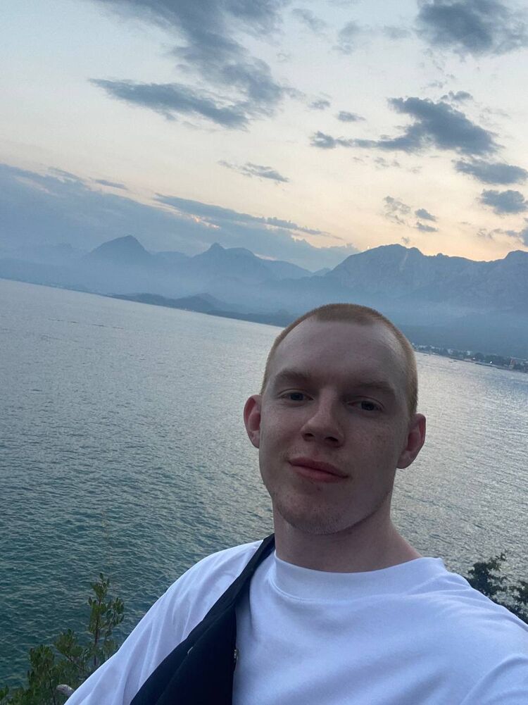  53938804  Edgar, 23 ,    