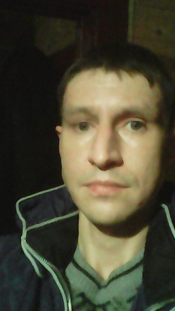  8836734  Sergei, 44 ,    