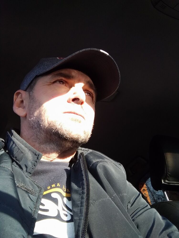  22091904  Evgeny, 55 ,    