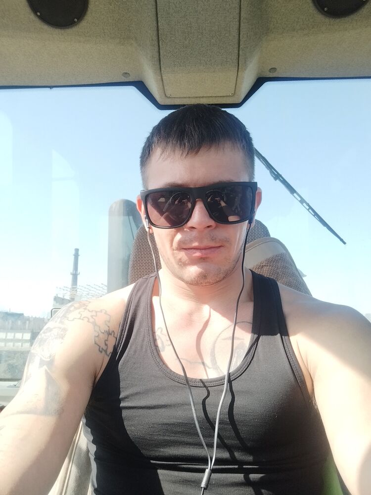  44971554  , 28 ,    