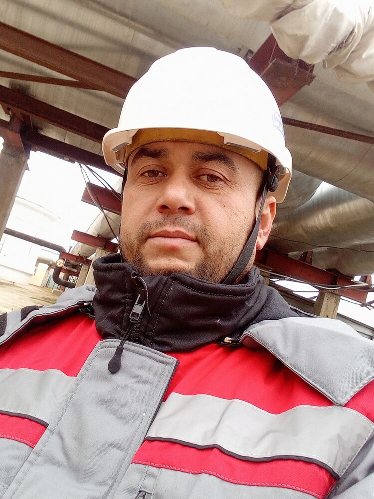  29726814  Murod, 43 ,    