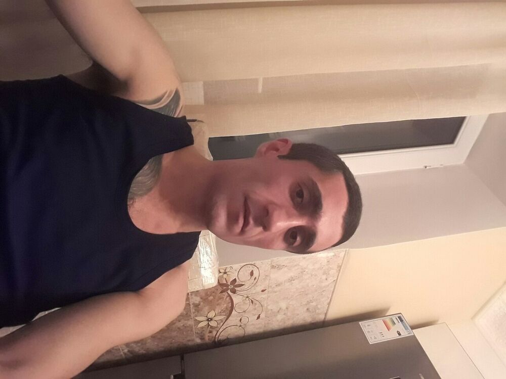  15194874  Vlad, 39 ,    