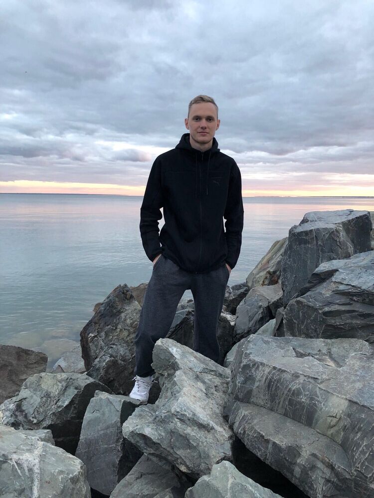  28412034  Artem, 28 ,    