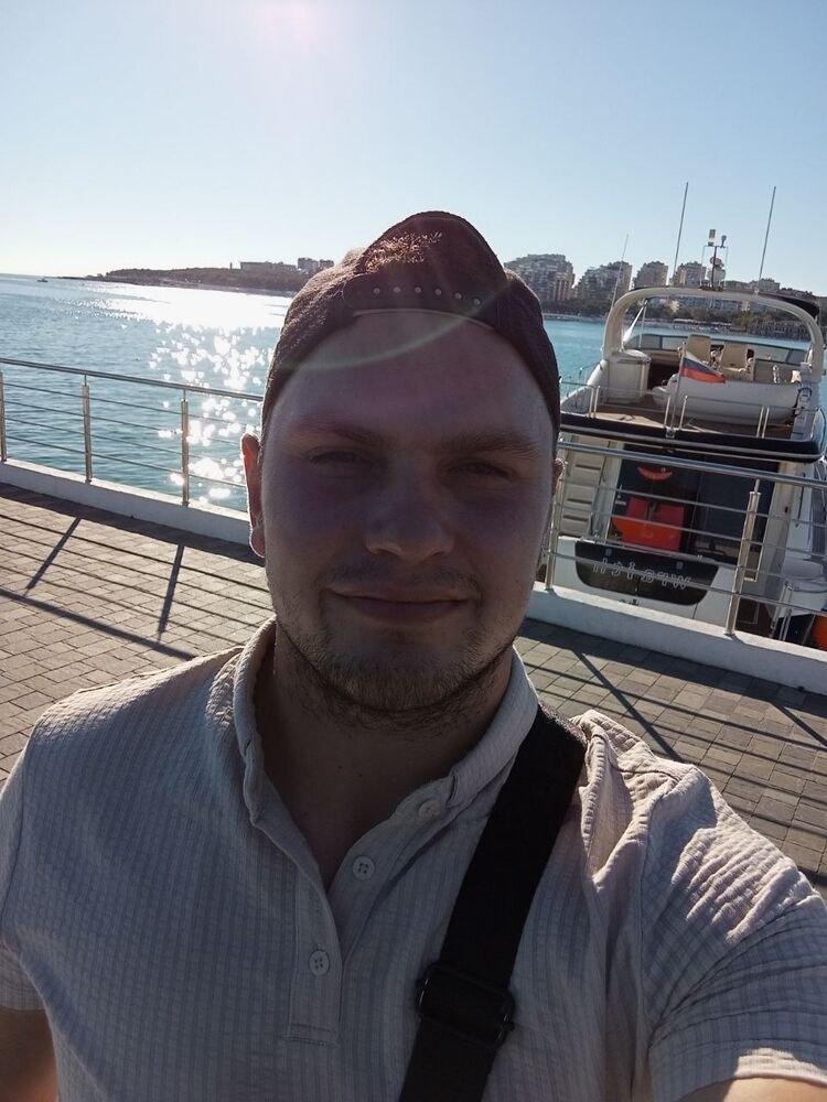  48249964  Yuriy, 26 ,    
