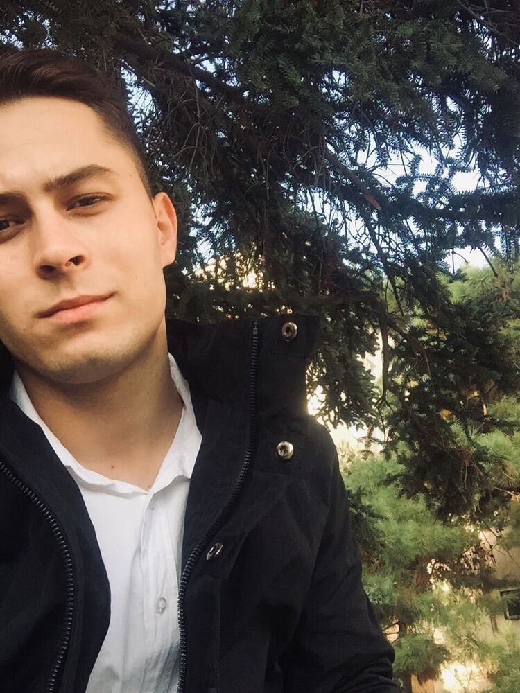  ,   Edison, 27 ,   ,   