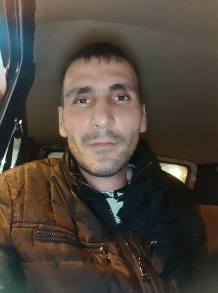  26719604  Anatoly, 37 ,    