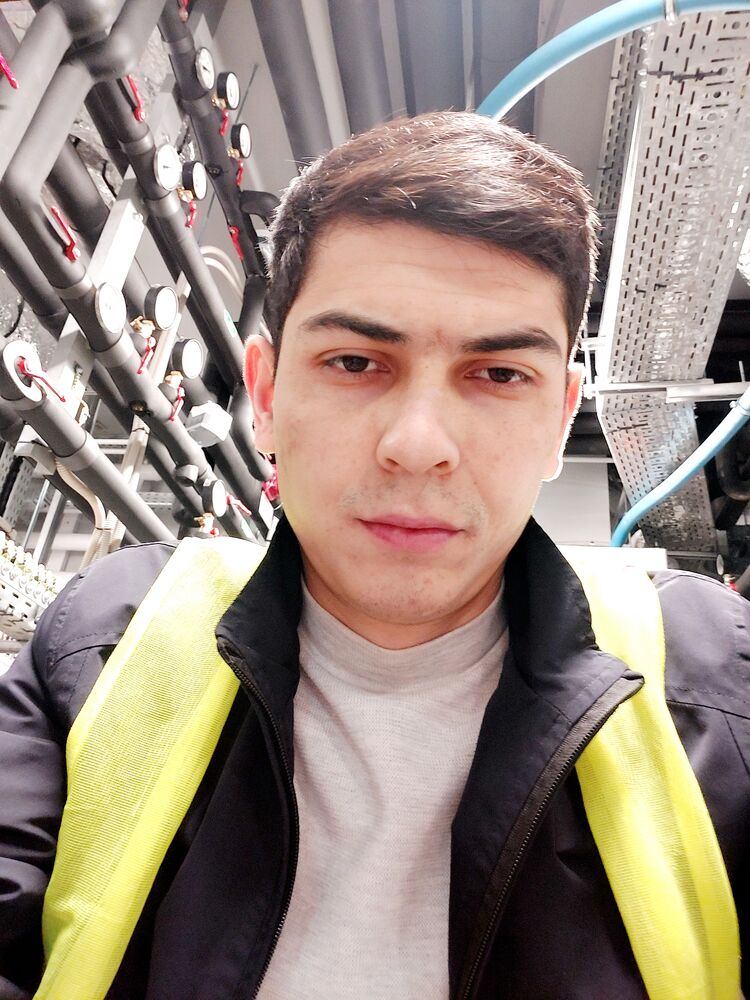  42970324  , 21 ,    