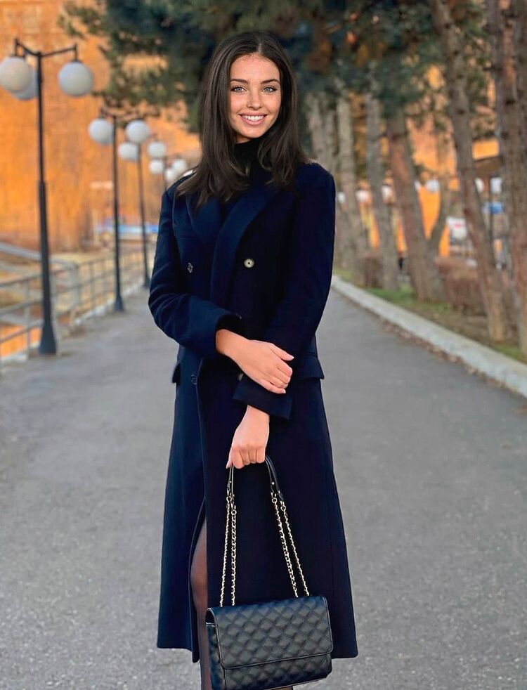  48038534  Ekaterina, 28 ,    Deleted