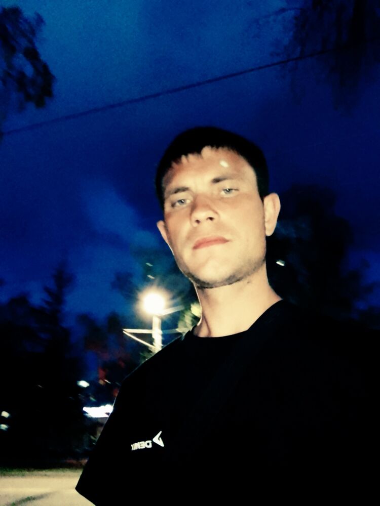  42704634  Evgeny, 26 ,    