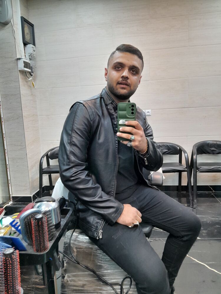 Selfoss,   Ramtin, 22 ,   ,   