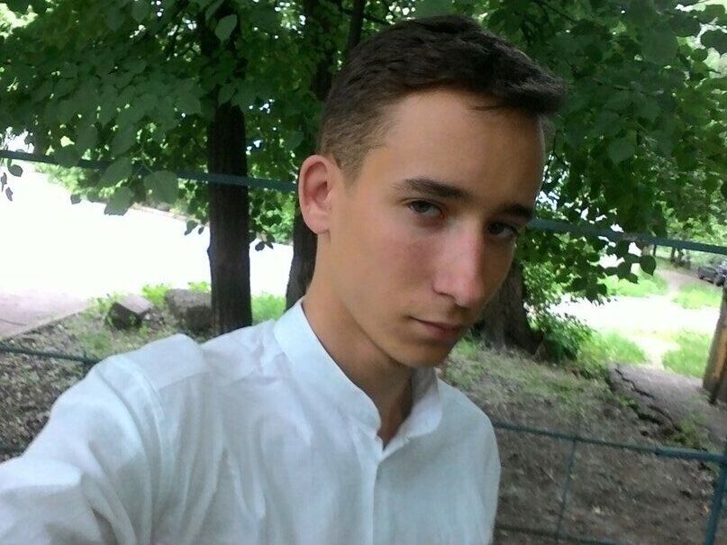  43957794  , 23 ,    