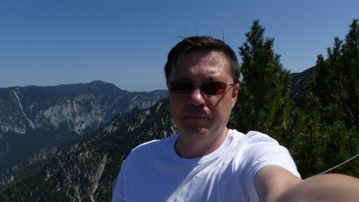  ,   Konstantin, 42 ,   ,   , c 